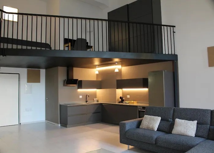 Milan Space Loft - Close To M5 Subway - Free Parking - Sky & Netflix Tv