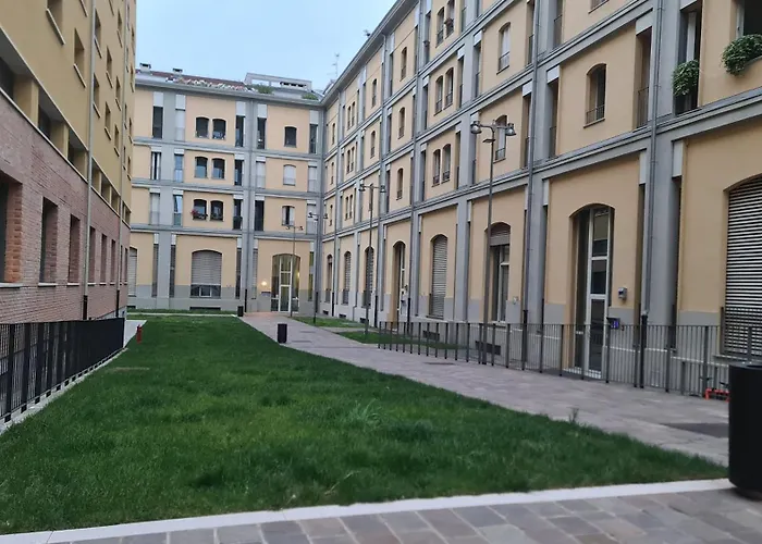 Milan Space Loft - Close To M5 Subway - Free Parking - Sky & Netflix Tv